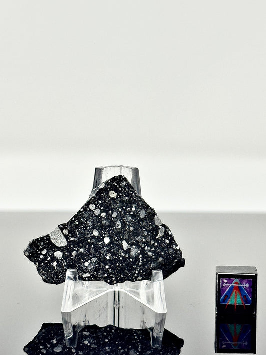 Stunning NWA 17679 Lunar Breccia - 4.5g - A Genuine Piece Of Our Moon!