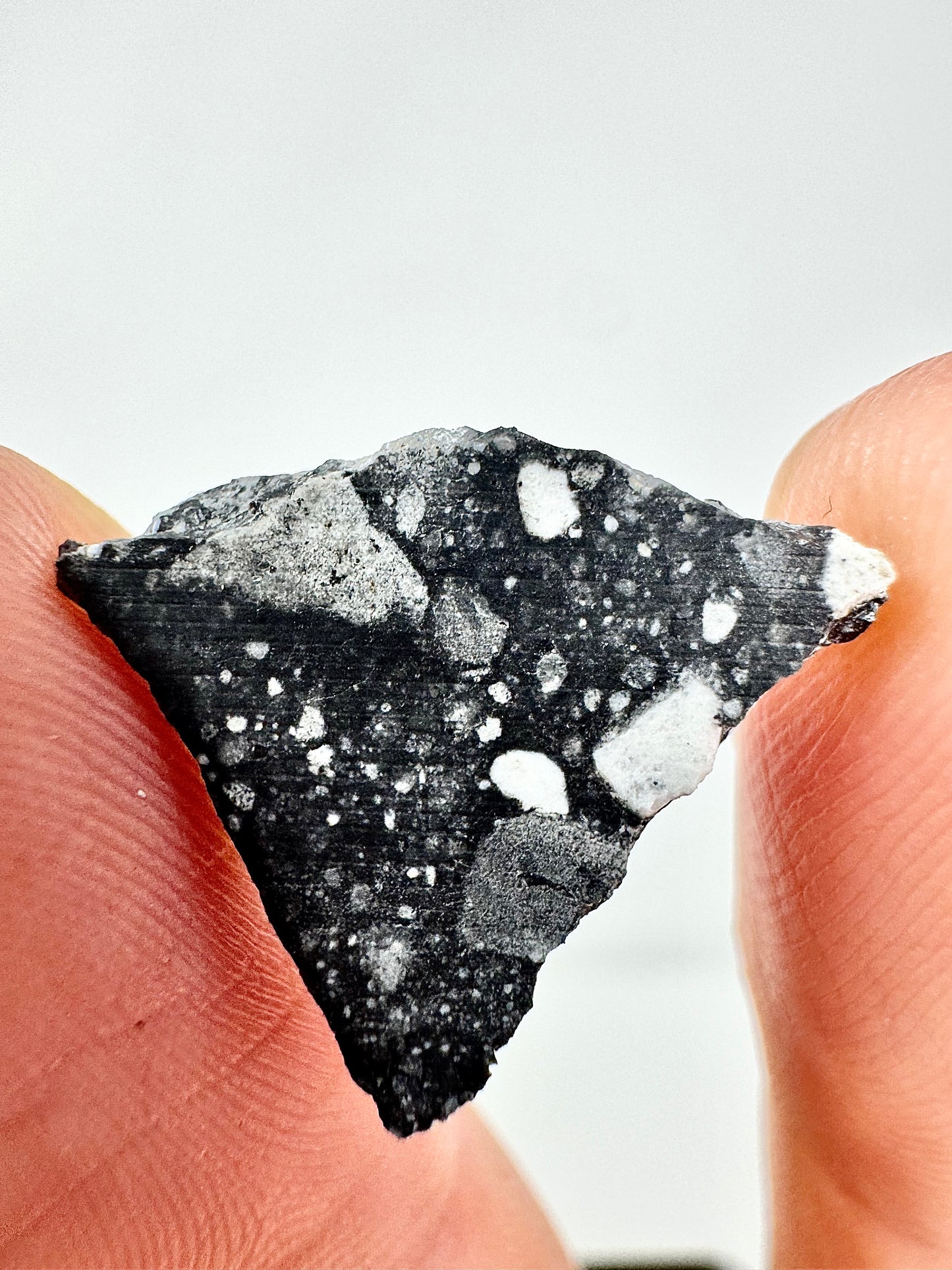 Stunning NWA 17679 Lunar Breccia - 1.0g - A Genuine Piece Of Our Moon!