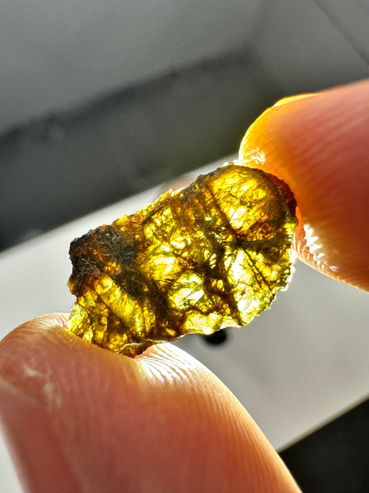0.5g  NWA 16317 Incredibly Translucent Diogenite Meteorite - Parent Body: Asteroid Vesta