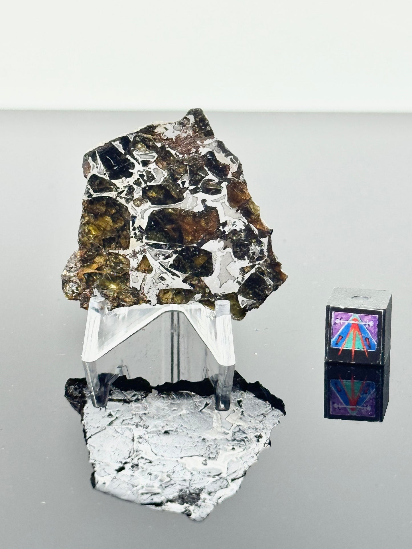11.9g Admire Pallasite Meteorite - From The Mantle/Core Of An Asteroid - Grade D Translucency