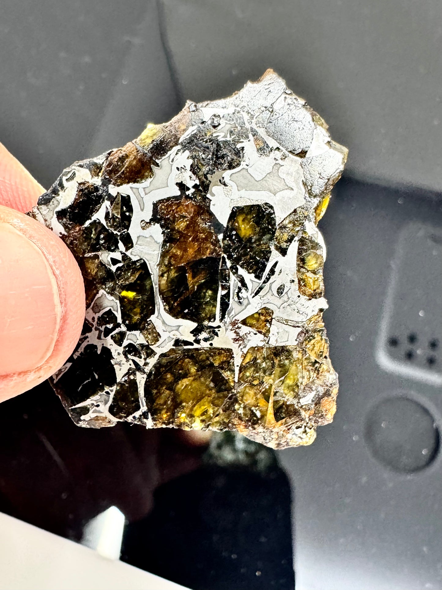 11.9g Admire Pallasite Meteorite - From The Mantle/Core Of An Asteroid - Grade D Translucency