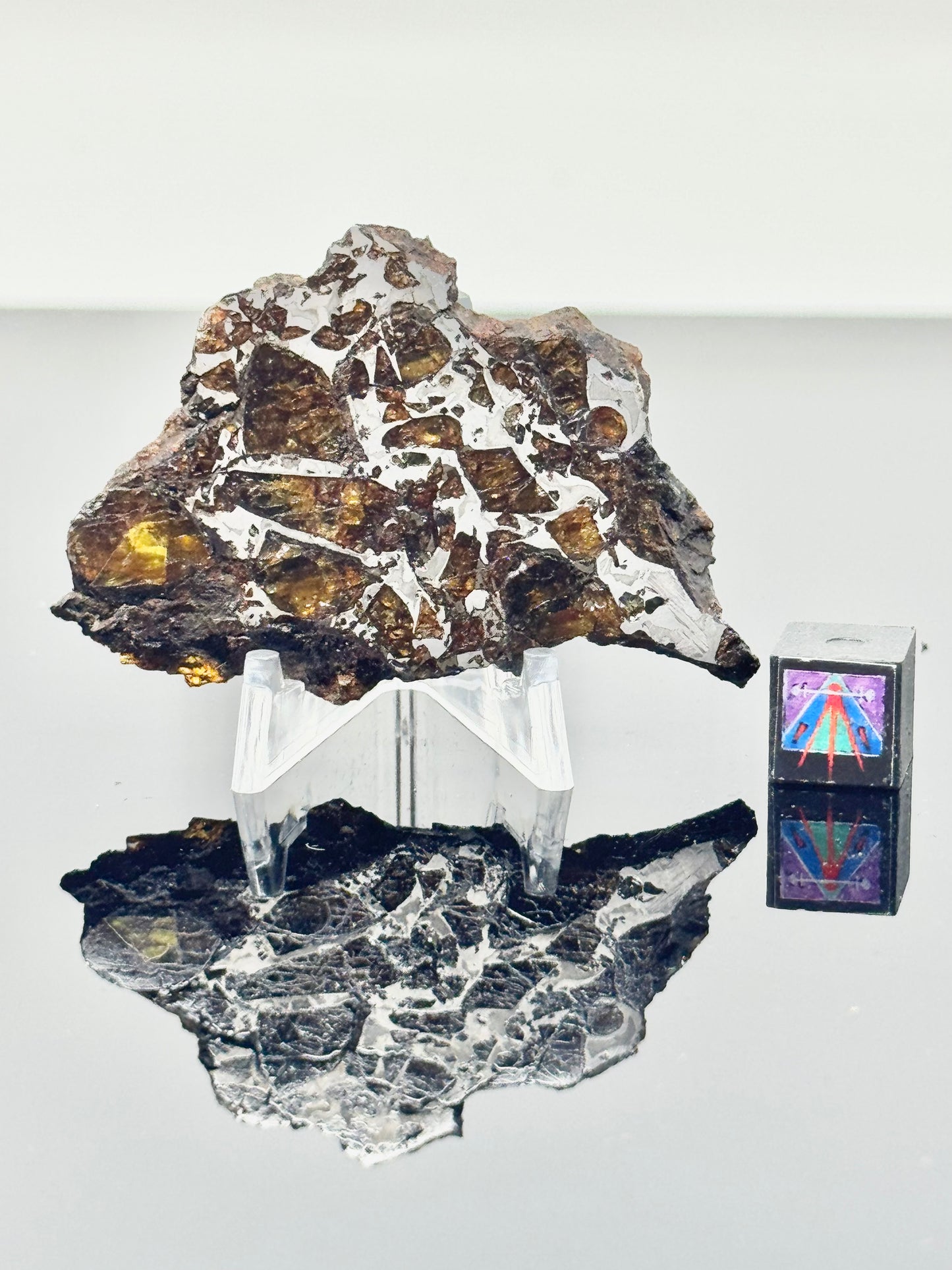18.0g Admire Pallasite Meteorite - From The Mantle/Core Of An Asteroid - Grade B Translucency
