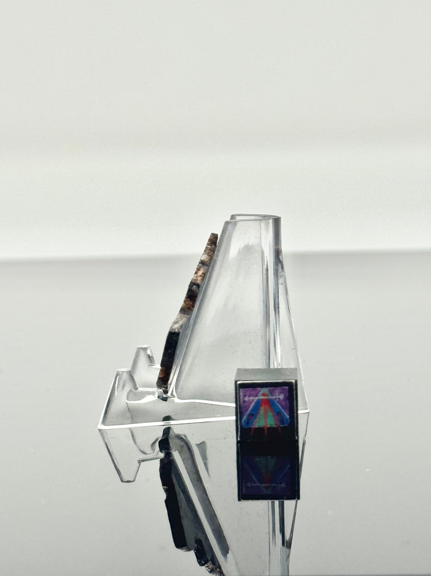 Hassi El Biod 002 Meteorite - Some Translucency On Outer Edge - 9.3g - A Rare, Ungrouped Olivine/Pyroxene Filled Pallasite!