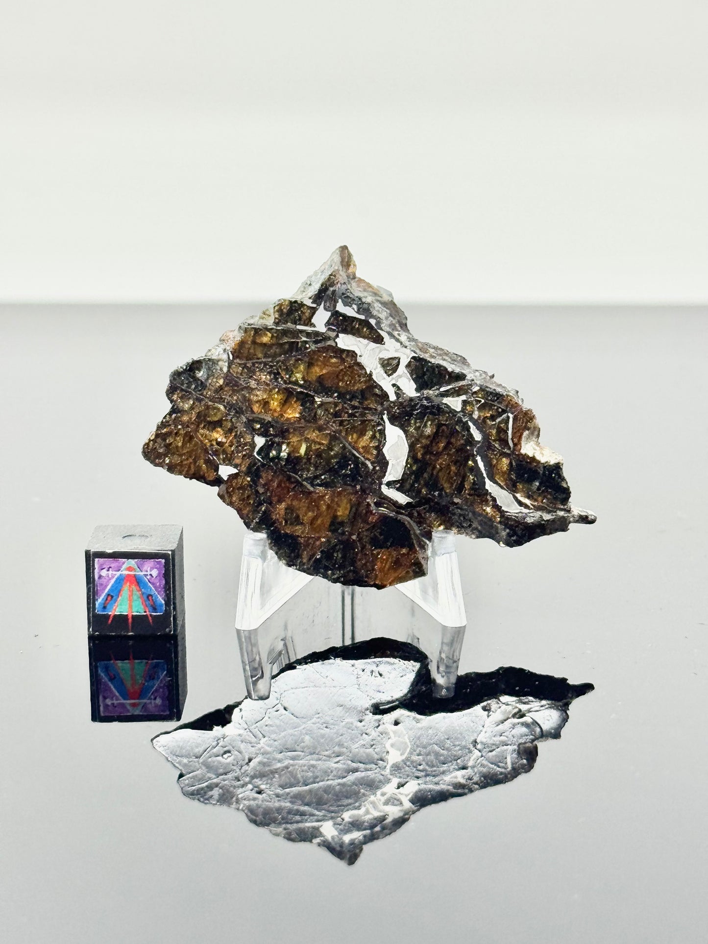 10.7g Admire Pallasite Meteorite - From The Mantle/Core Of An Asteroid - Grade B Translucency