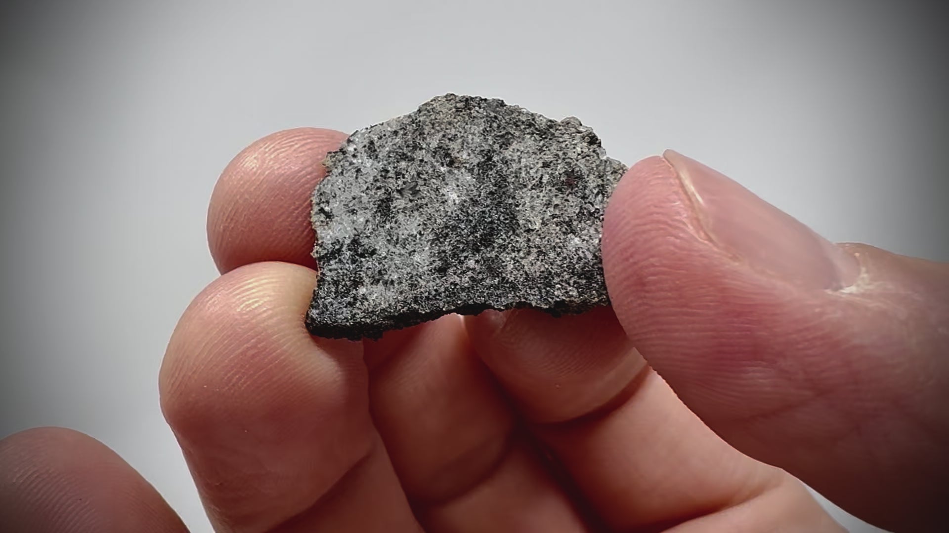 Ksar Ghilane 022 Ungrouped Achondrite - 2.2g - Possible Planetary